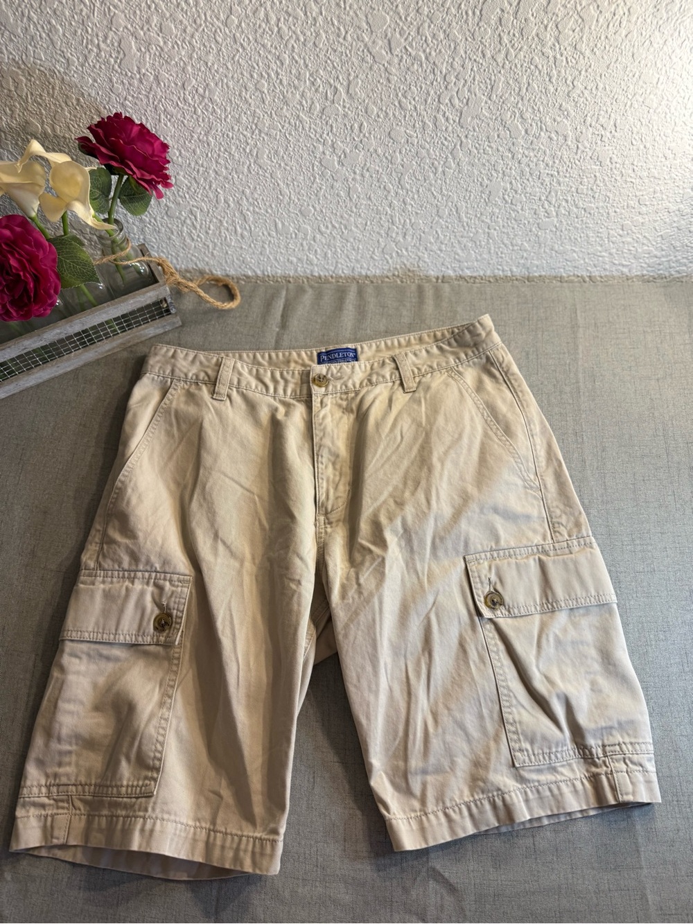 Pendleton Men's‎ Utility Cargo Shorts - Mens Size 34 - Khaki / Tan